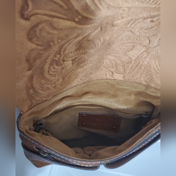 Patricia Nash Granada Leather Embossed Crossbody Western Tan Like new - Picture 6 of 16